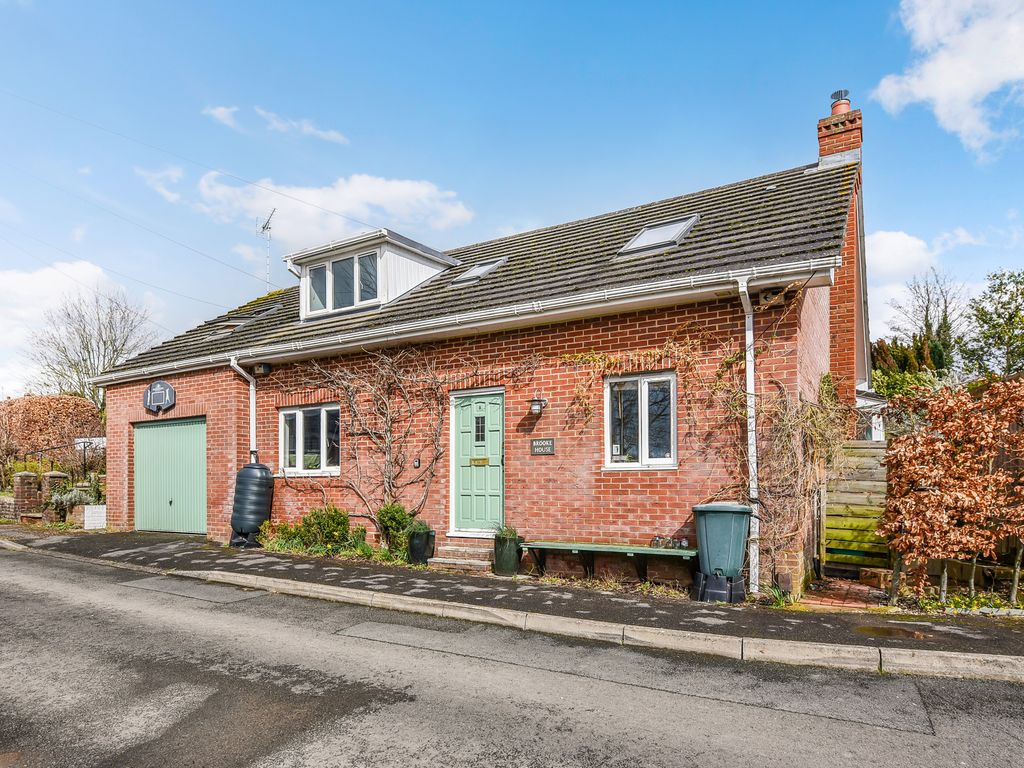 4 bed detached house for sale in Brooke Close, Kings Worthy, Winchester SO23 Zoopla