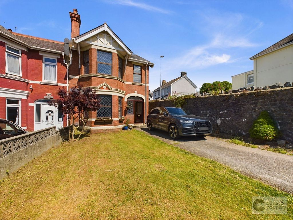 5 bed terraced house for sale in Forest Road, Torquay TQ1, £350,000