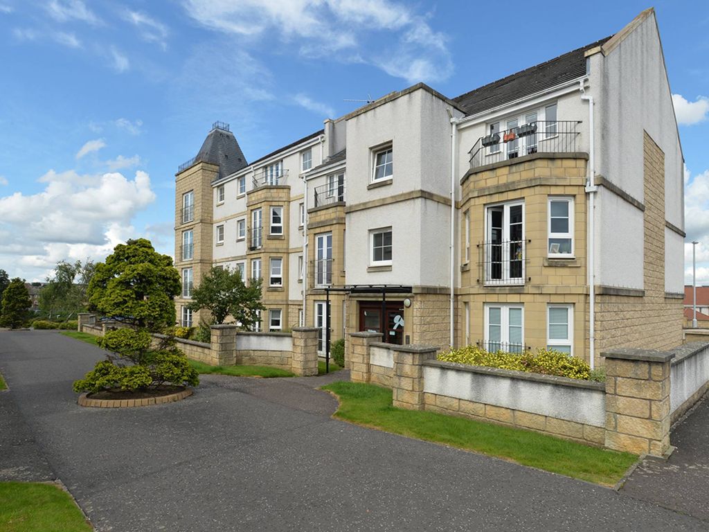 2 bed flat for sale in Bittern Court, Dunfermline KY11, £120,000 Zoopla