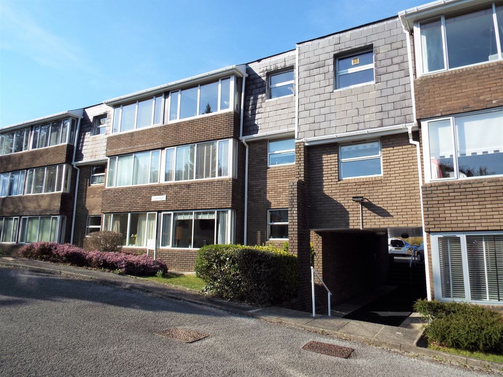 2 bed flat for sale in 9 Gilbertscliffe, Southward Lane, Swansea SA3