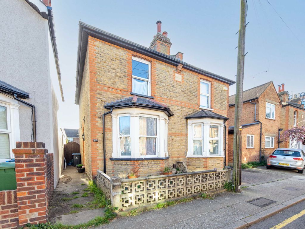 3 bed semidetached house for sale in Avenue Road, Kingston Upon Thames