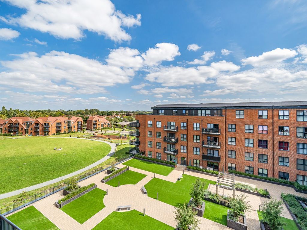 2 bed flat for sale in Palmer Court, 5 Pitcher Lane, Ashford TW15, £