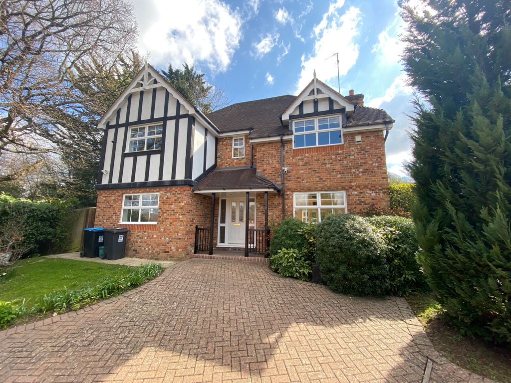 4 bed detached house to rent in Laurel Bank, Felden, Hemel Hempstead