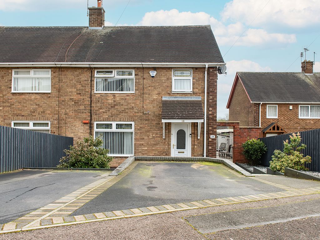 4 bed semidetached house for sale in Mountfield Drive, Nottingham NG5