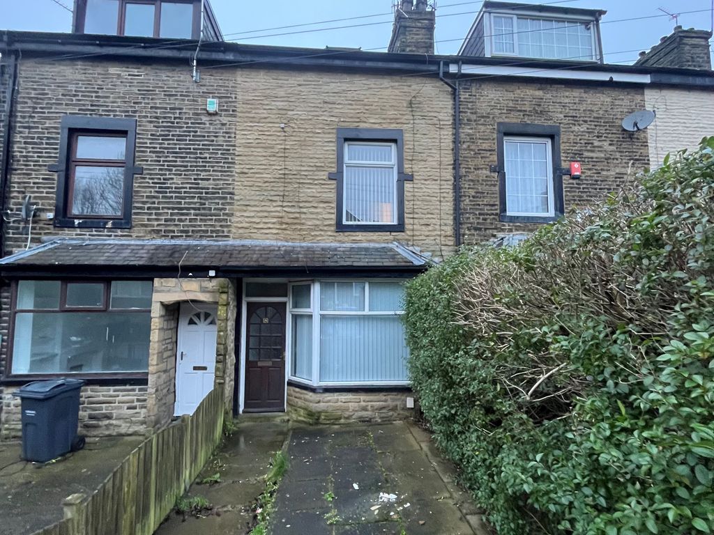 4 bed terraced house to rent in Barmouth Terrace, Bradford BD3, £850