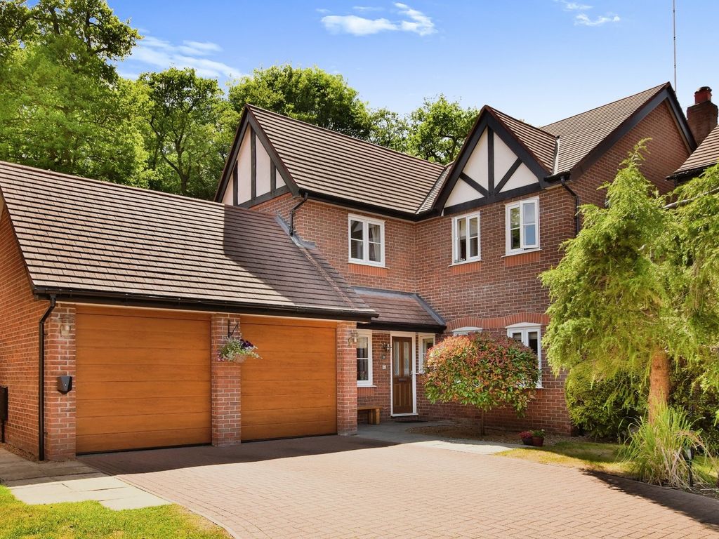 4 bed detached house for sale in Lamerton Way, Wilmslow, Cheshire SK9 Zoopla