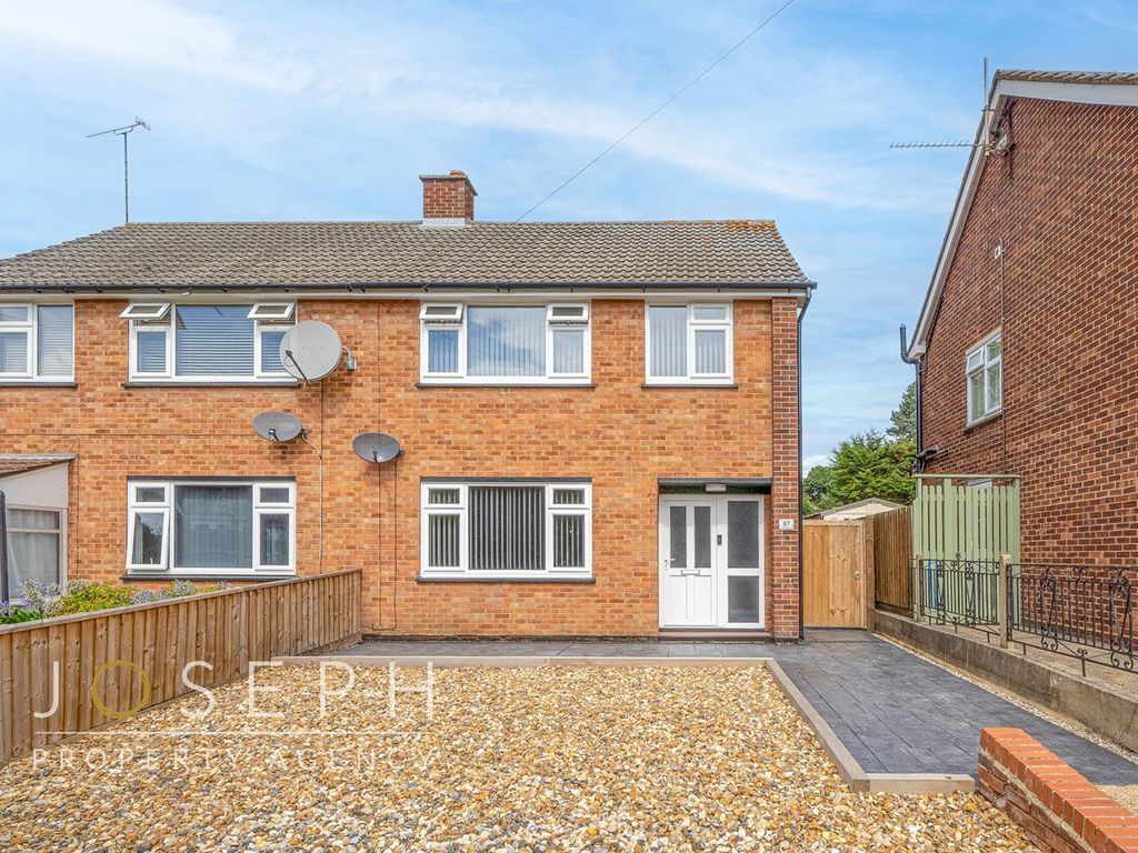 3 bed semidetached house for sale in Spring Road, Ipswich IP4 Zoopla