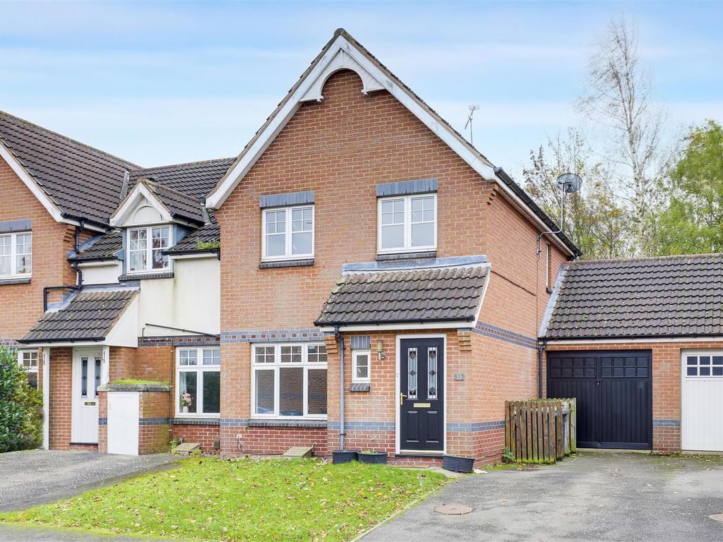 3 bed semidetached house for sale in Nightingale Way, Bingham