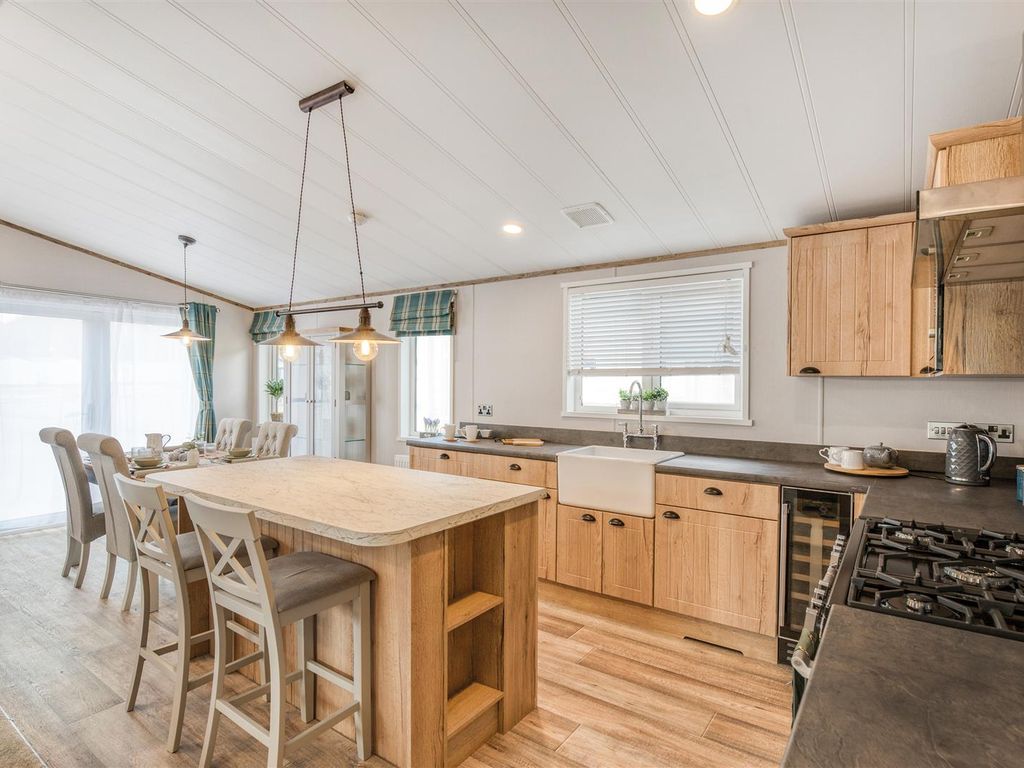 Property for sale in Pettaugh Road, Stonham Aspal, Stowmarket IP14, £