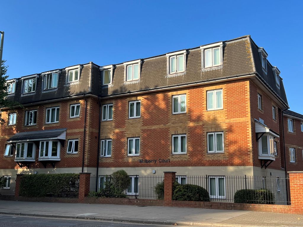 2 bed flat for sale in Bedford Road, London N2 Zoopla
