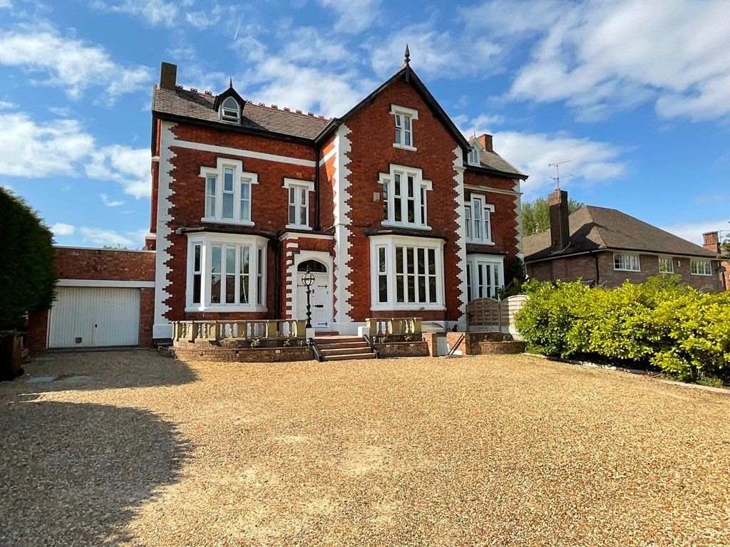 5 bed semidetached house for sale in Lulworth Road, Birkdale