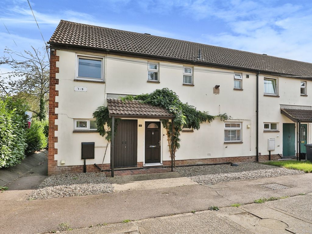 4 bed end terrace house for sale in Spencer Road, Old Catton, Norwich