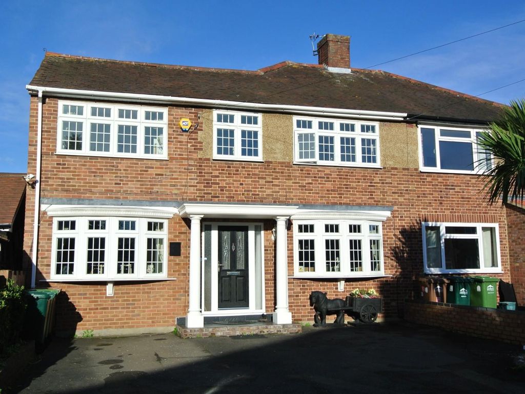 Gilmore Crescent, Ashford TW15  