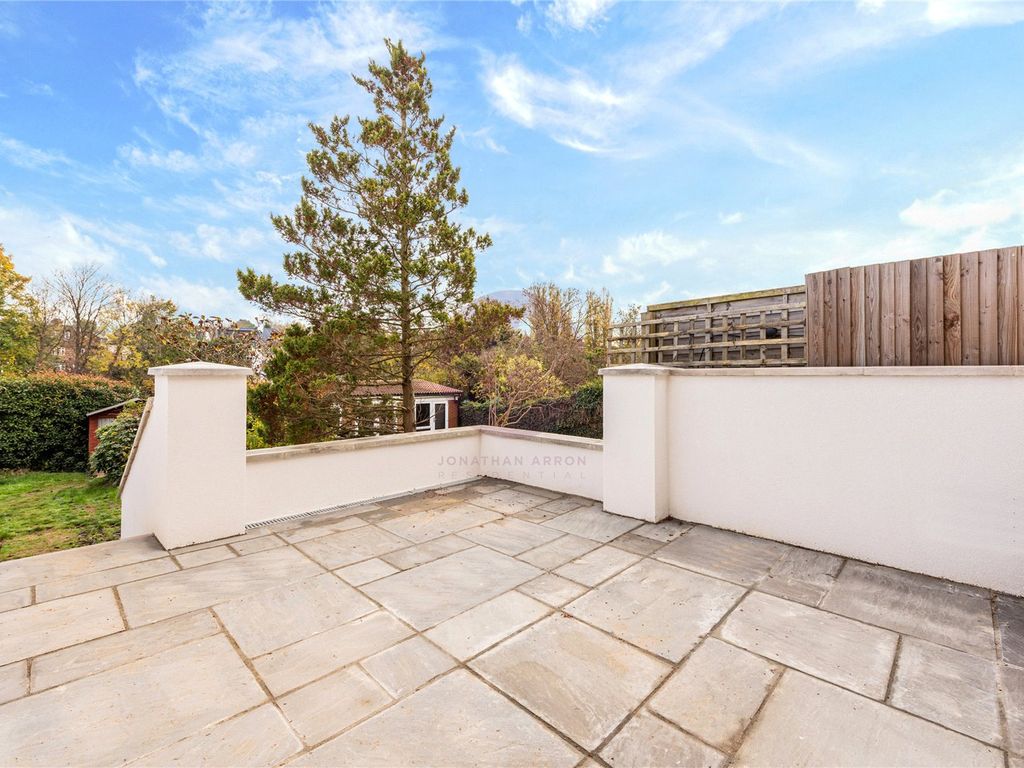 2 bed flat for sale in Holders Hill Road, Mill Hill, London NW7 Zoopla