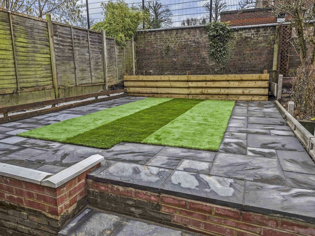 Harcourt Street, Luton, Bedfordshire LU1  