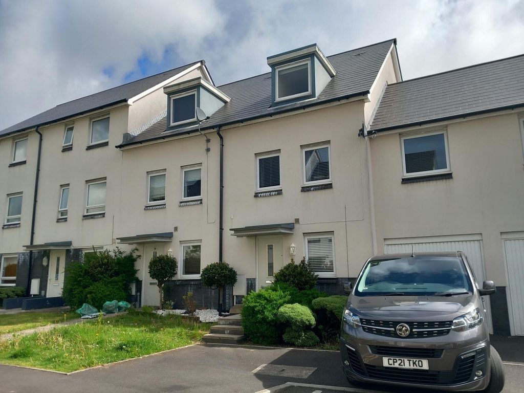 3 bed town house to rent in Minotaur Way, Copper Quarter, Pentrechwyth