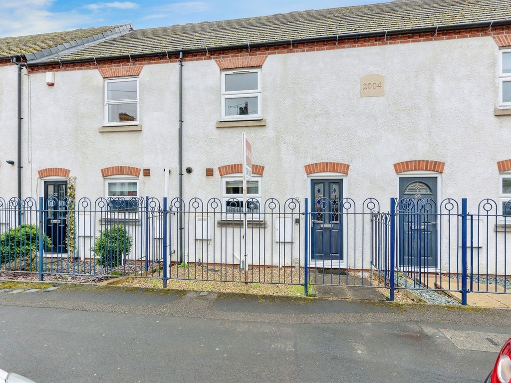2 bed terraced house for sale in Albert Road, Hinckley LE10, £200,000 Zoopla
