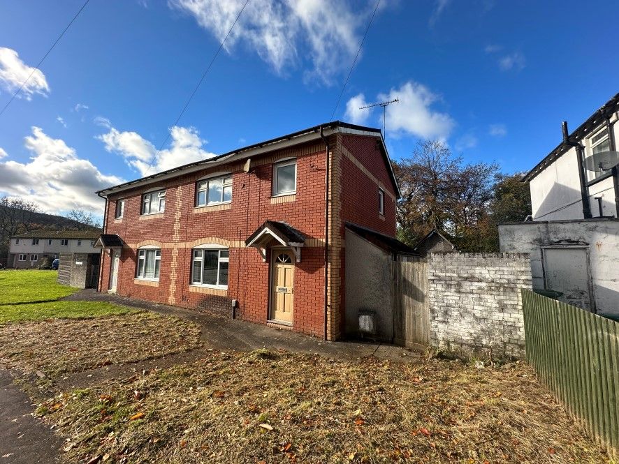 3 bed semidetached house for sale in 3 Ty Rhiw, Taffs Well, Cardiff