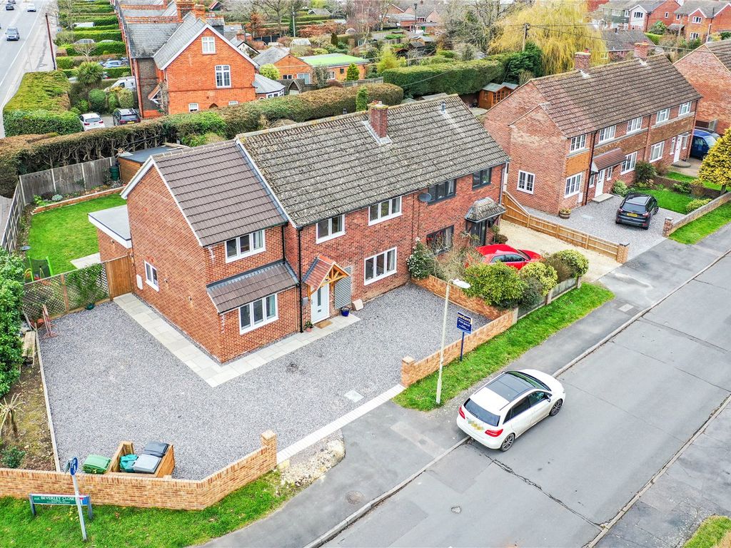 4 bed semidetached house for sale in Beverley Close, Thatcham, Berkshire RG18 Zoopla