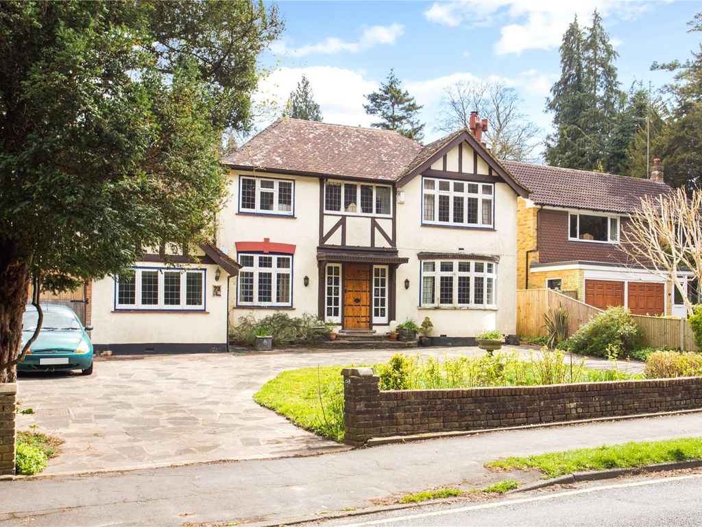 5 bed detached house for sale in Harestone Valley Road, Caterham