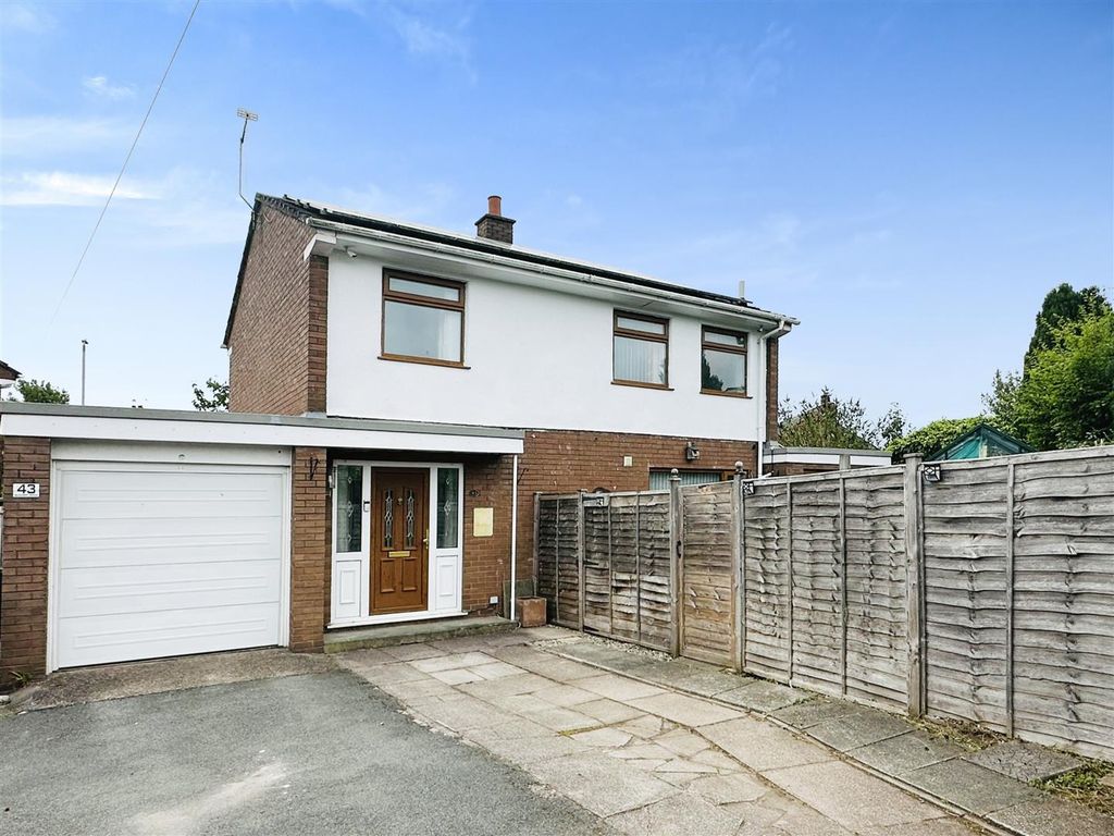 3 bed detached house for sale in Blackcroft Avenue, Barnton, Northwich