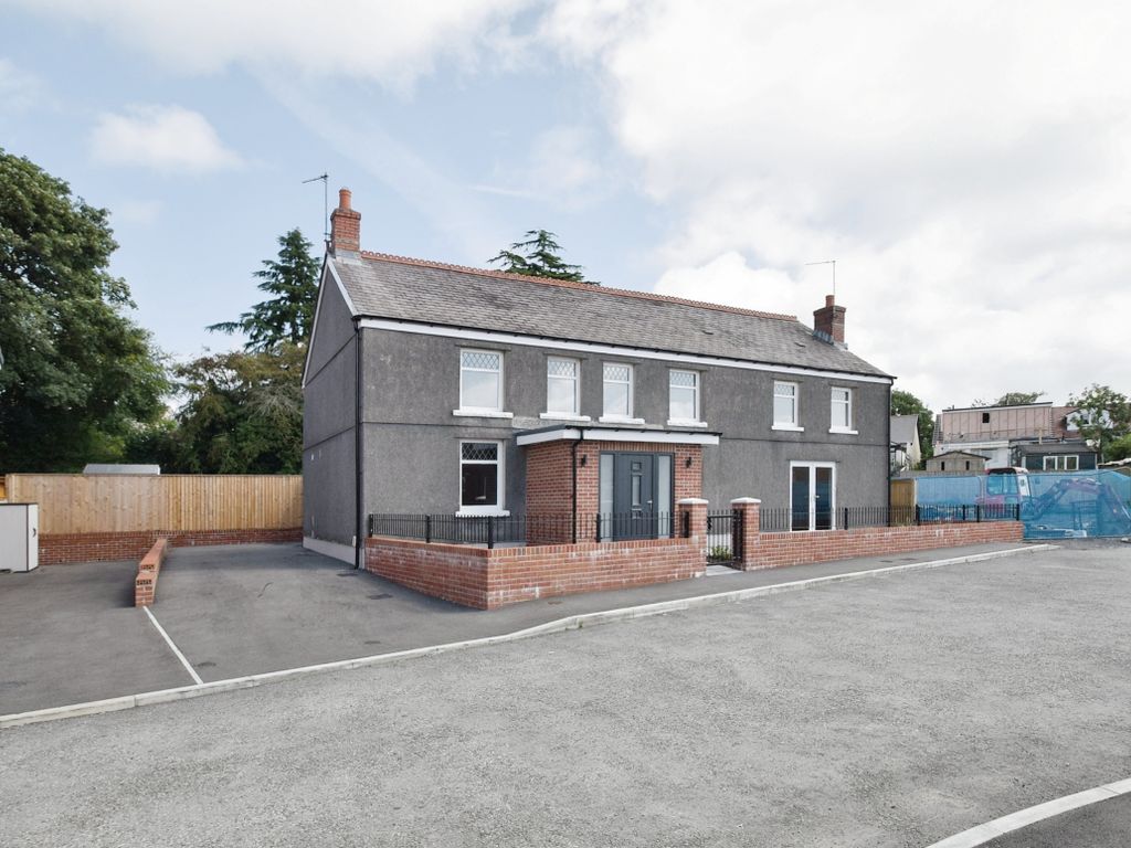 5 bed detached house for sale in Clos Tirffynnon, Gorseinon, Swansea