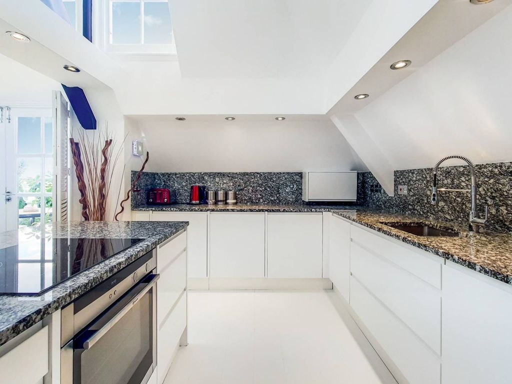 Beta Place, Clapham North, London SW4  