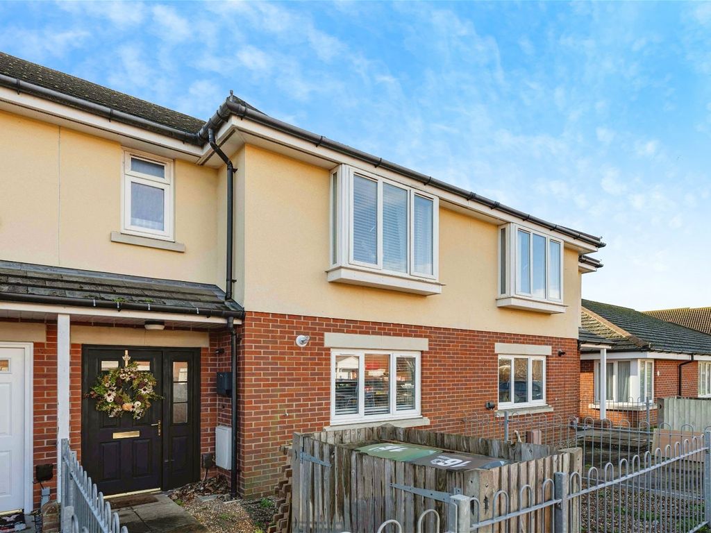 2 bed terraced house for sale in Dartmouth Court, Gosport, Hampshire PO12, £240,000 Zoopla