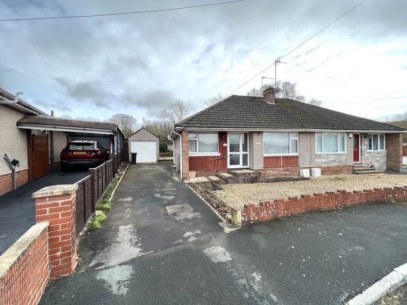 2 bed semidetached bungalow for sale in St. Annes Drive, Coalpit Heath