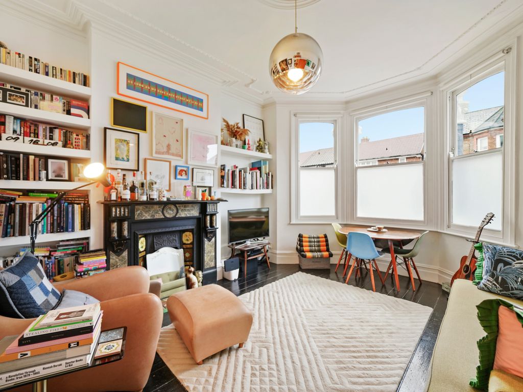 Bathurst Gardens, London NW10  