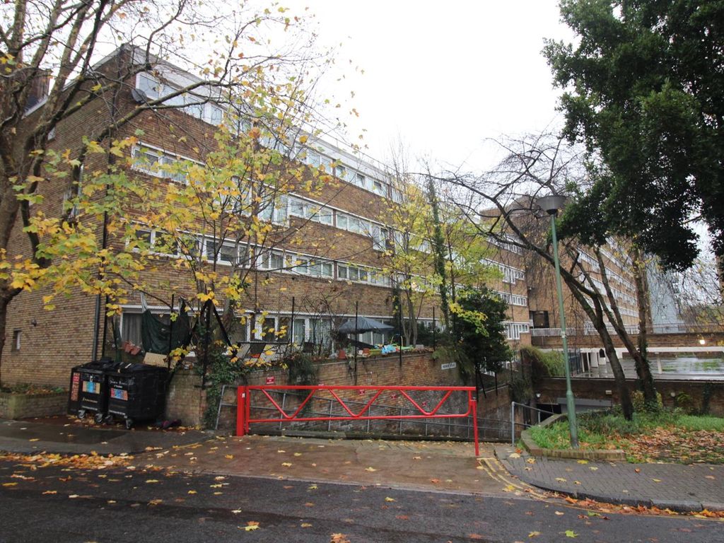 Monroe House, London N19  