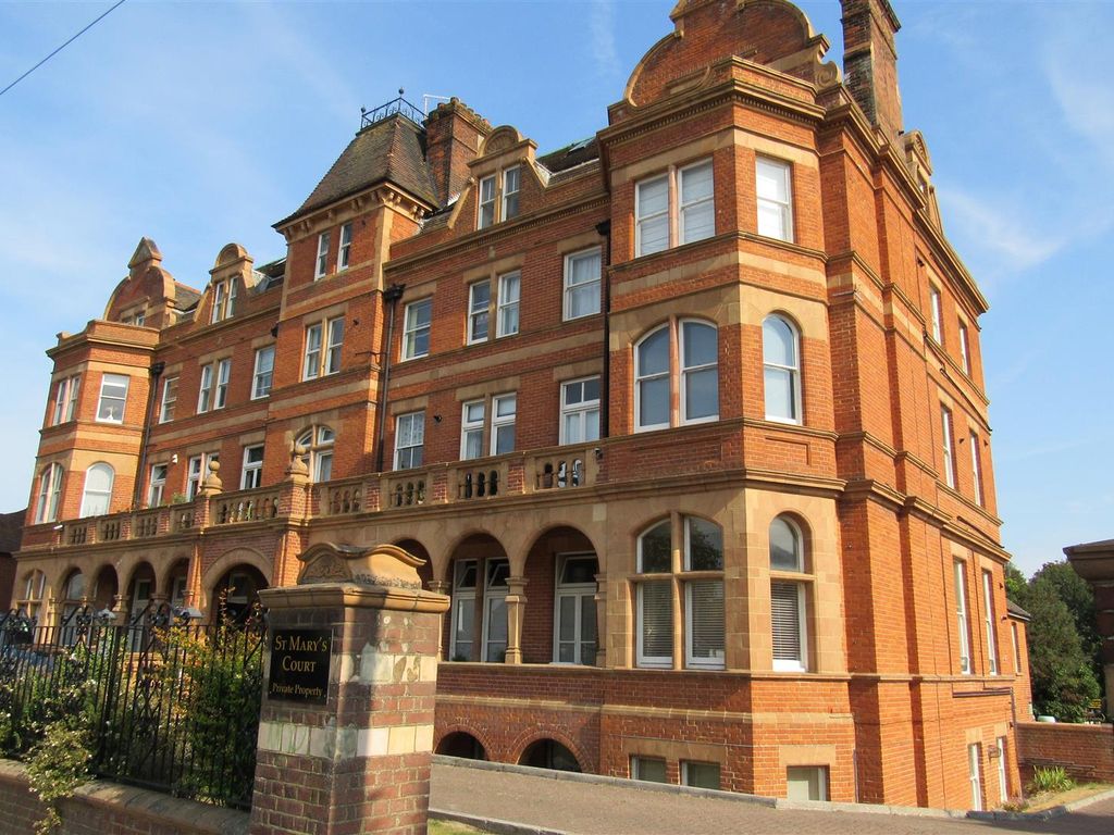 2 bed flat for sale in Station Road, Herne Bay CT6 Zoopla