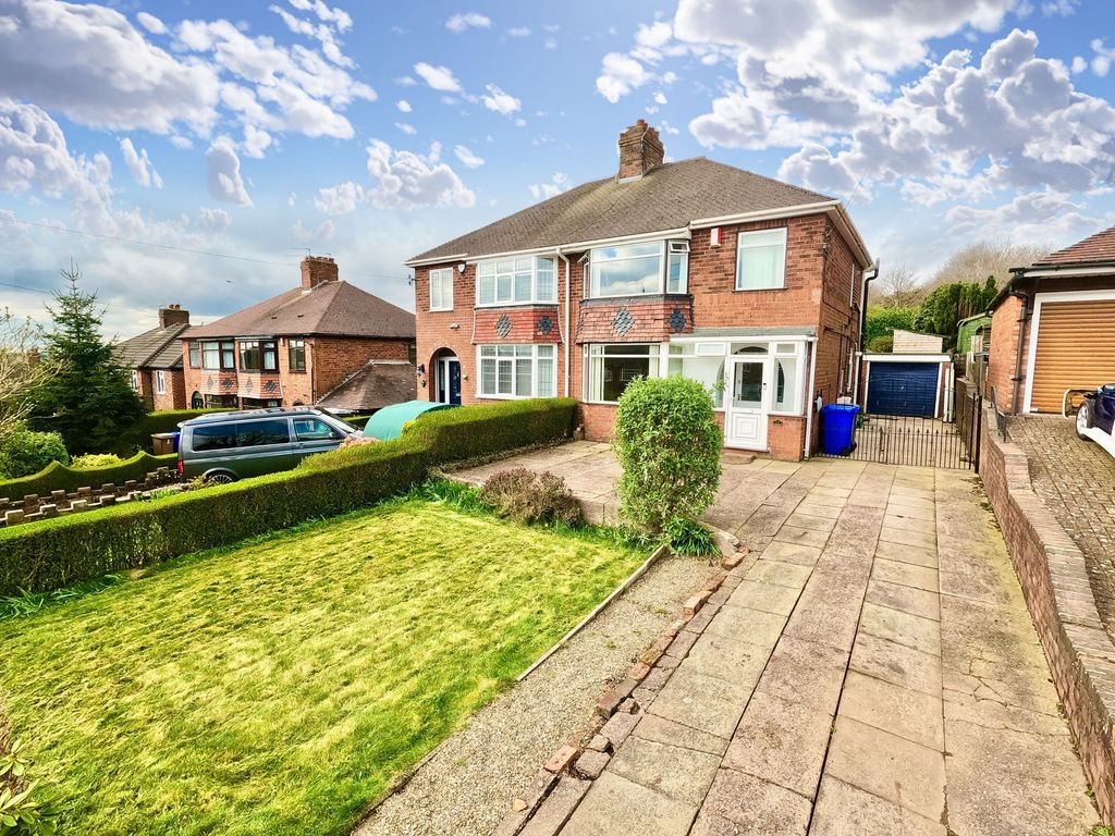3 bed semidetached house for sale in Horton Drive, StokeOnTrent ST3