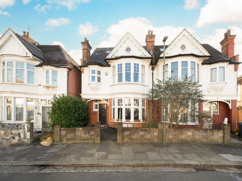 5 bed property for sale in Eton Avenue, London N12, £1,200,000 Zoopla