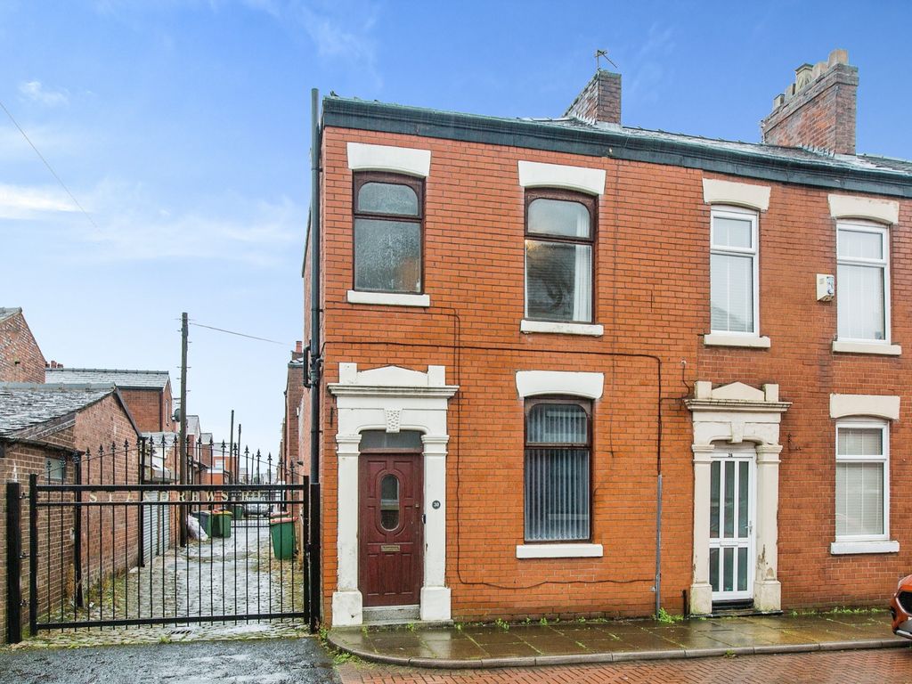 3 bed end terrace house for sale in St. Andrews Road, Preston PR1, £