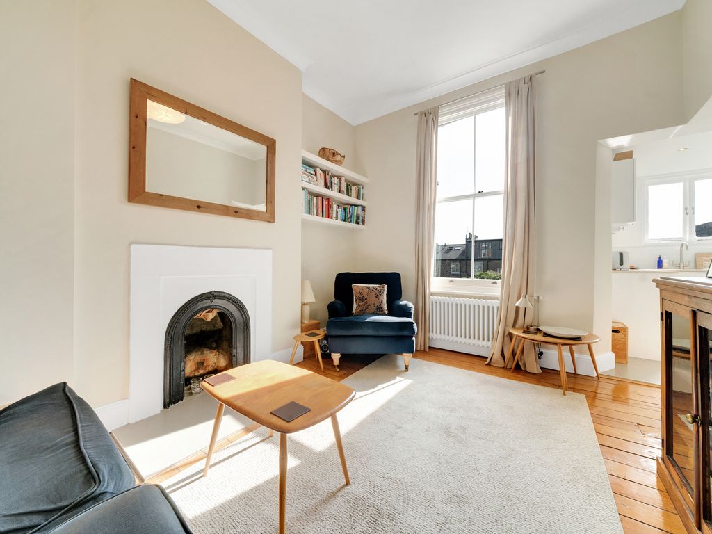1 bed flat for sale in Aberdeen Road, Highbury, London N5, £450,000