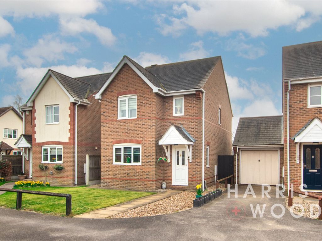 3 bed detached house for sale in Centurion Way, Colchester, Essex CO2