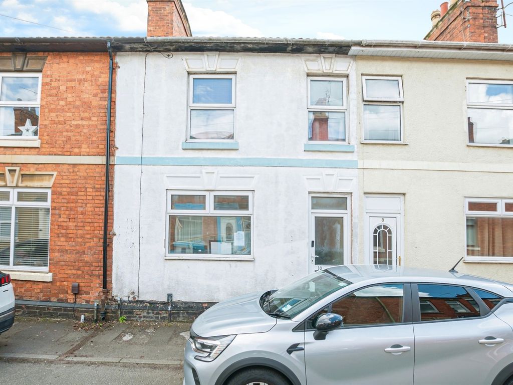 3 bed terraced house for sale in Havelock Street, Kettering NN16, £