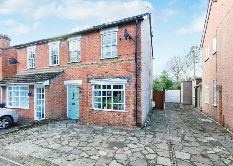 3 bed property to rent in St. Judes Road, Englefield Green, Egham TW20, £2,000 pcm Zoopla