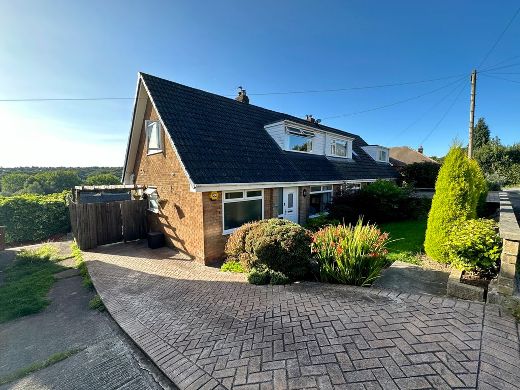 3 bed semidetached house for sale in Arlington Close, Ramsbottom, Bury