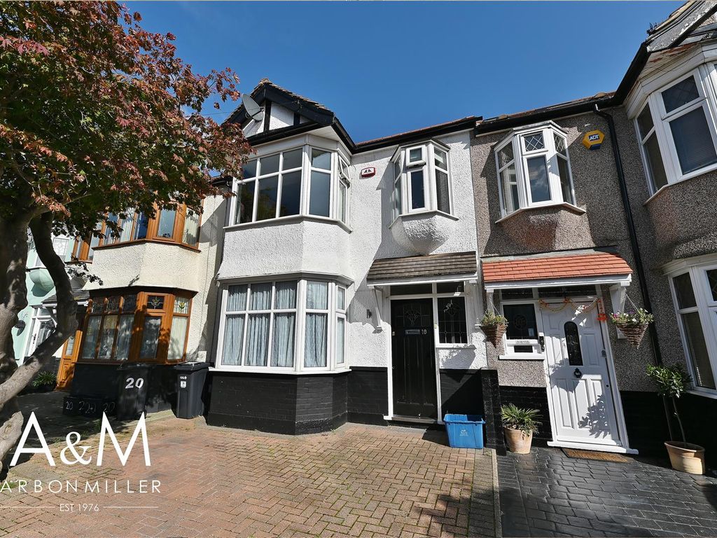 3 bed terraced house for sale in Waterloo Road, Ilford IG6, £550,000