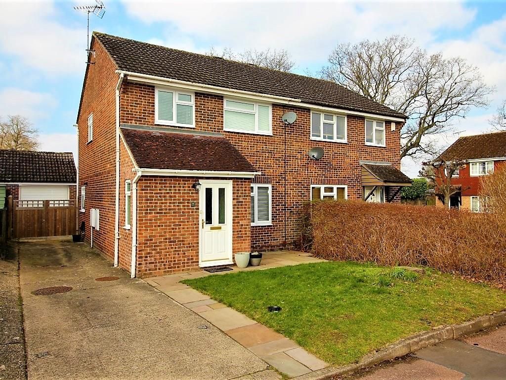 3 bed semidetached house for sale in Lytham End, Tilehurst, Reading