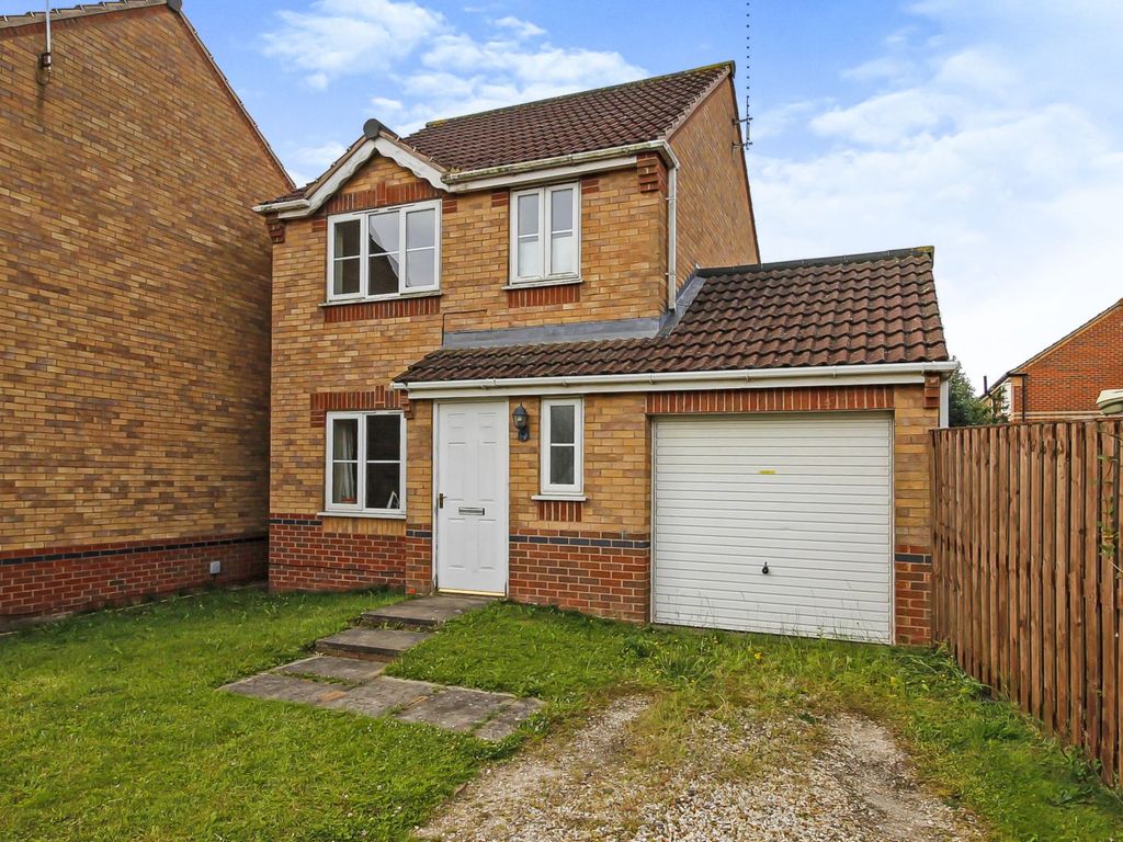 3 bed detached house for sale in Russell Close, Scunthorpe DN15 Zoopla