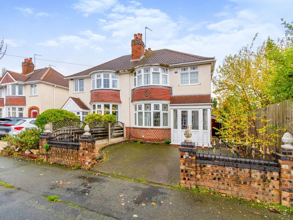 3 bed semidetached house for sale in Beechwood Avenue, Wolverhampton