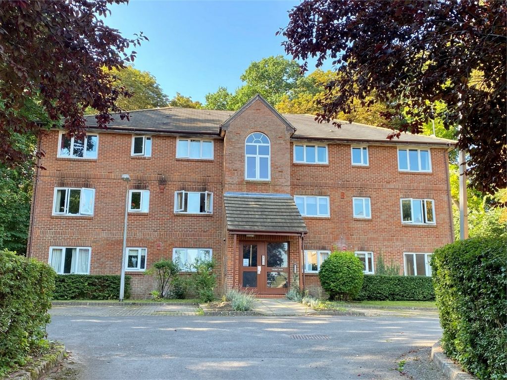 1 bed flat for sale in Tilebarn Close, HenleyOnThames RG9 Zoopla