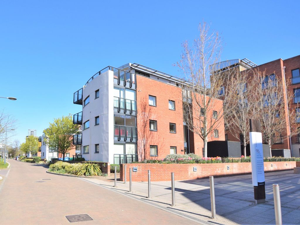 2 bed flat to rent in Coburg Street, Norwich NR1, £1,175 pcm Zoopla