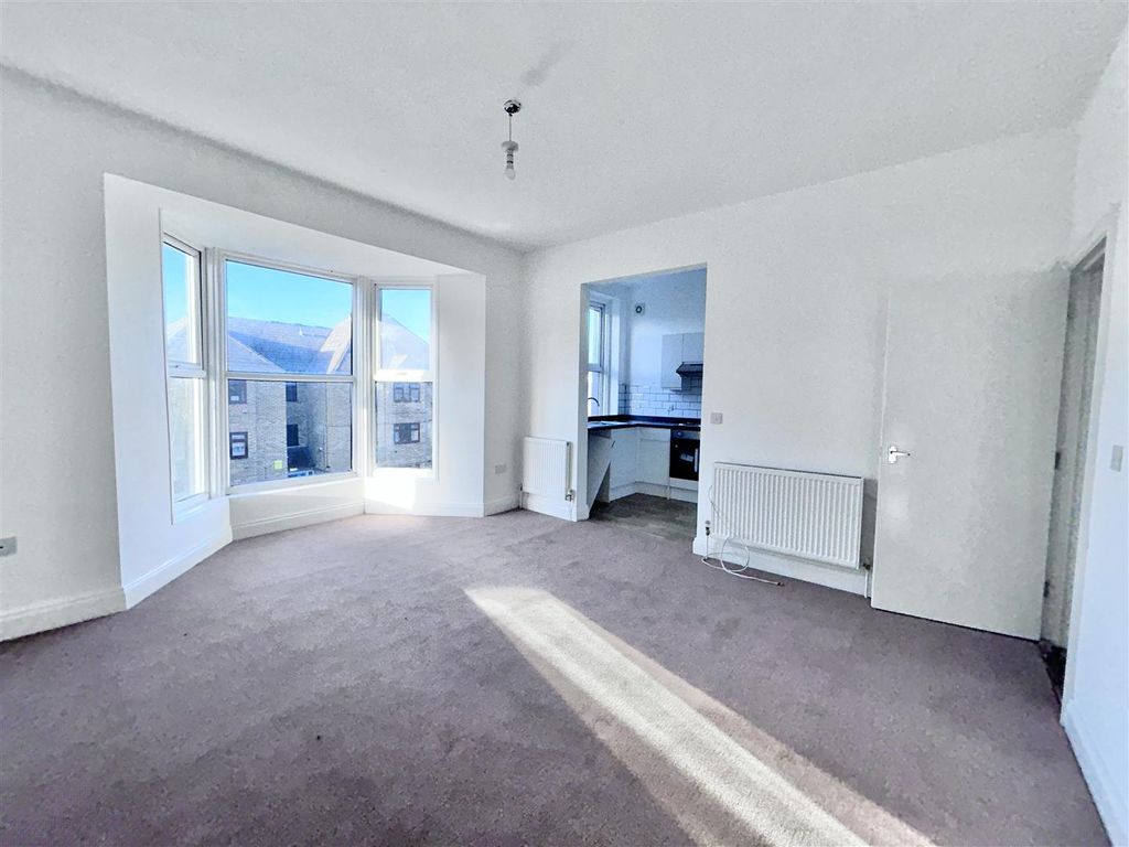 2 bed flat for sale in Addington Street, Margate CT9, £180,000 Zoopla