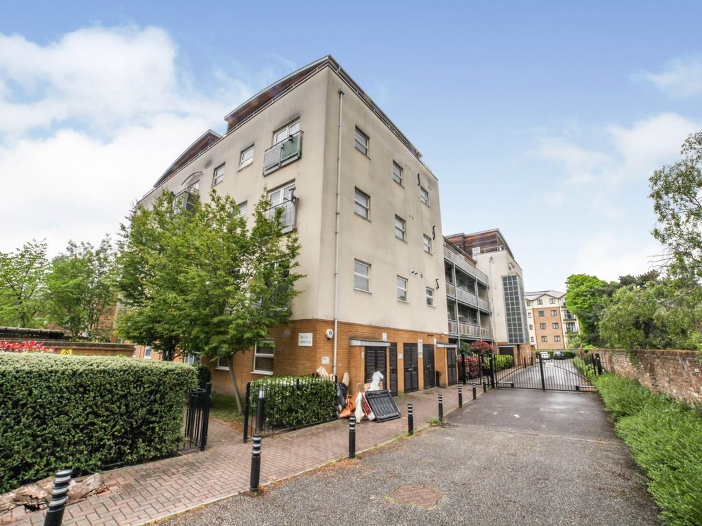 119 Sydenham Road, East Croydon CR0  