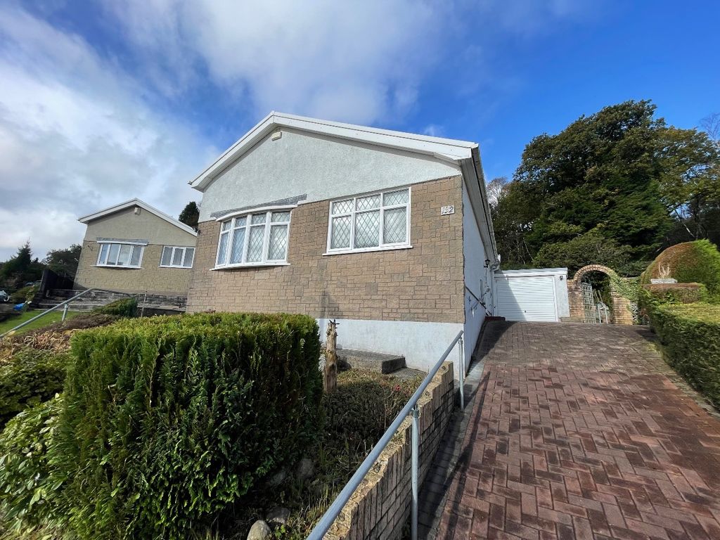 3 bed detached house for sale in Kingrosia Park, Clydach, Swansea, West SA6, £270,000