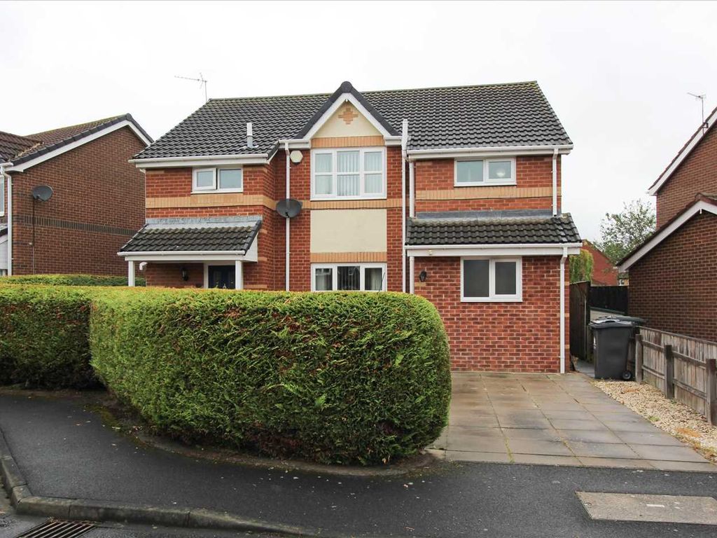 5 bed detached house for sale in Oakley Close, The Wyndings, Annitsford